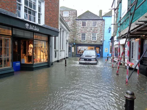 flooding fowey